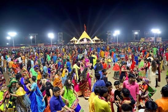 NAVRATRI IN AHEMDABAD: COMPLETE GUIDE (2026)